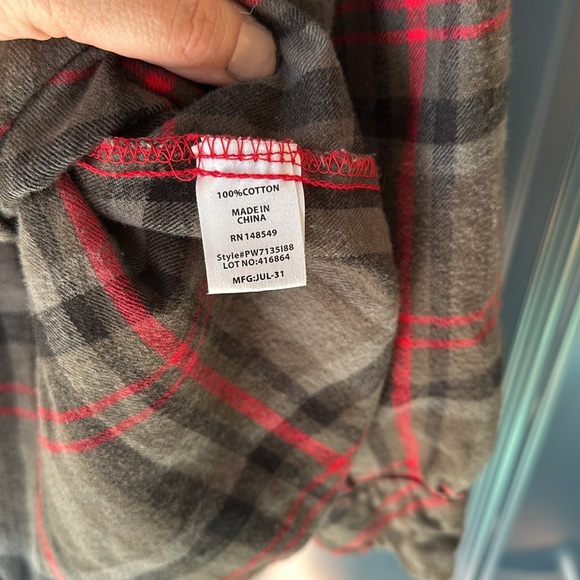 PD&C button up - Picture 5 of 7